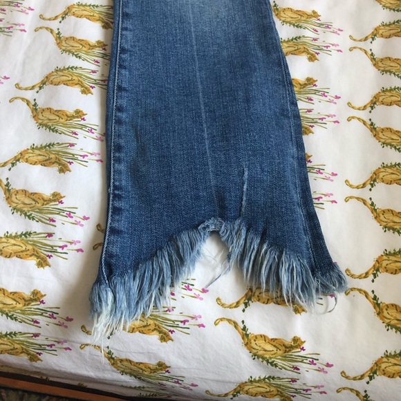 Embroidered jeans - Picture 5 of 8